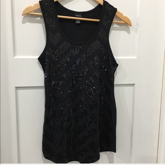 Rue21 black sequin tank top size small - Picture 3 of 5